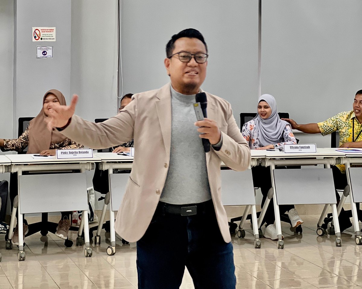 Coach Try Mhd Habibie